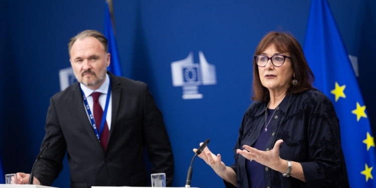 Presentación de la iniciativa T-MED sobre energías renovables en la Comisión Europea