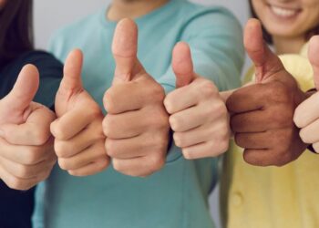 La satisfacción media con la vida en la UE tiene una puntuación de 7,1 sobre 10