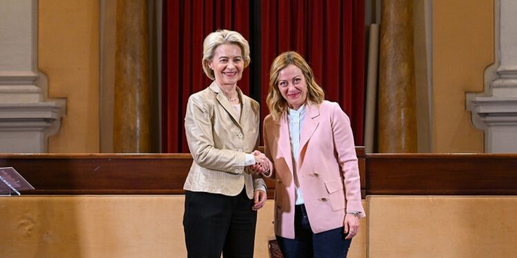 Von der Leyen visita Emilia Romaña tras las inundaciones