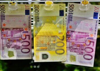 Consejo y Parlamento llegan a acuerdo provisional contra el blanqueo dinero