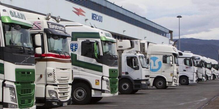 Acuerdo provisional en Bruselas sobre emisiones CO2 de vehículos pesados