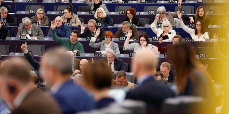 La Eurocámara pide introducir los delitos de odio en la lista de eurodelitos graves