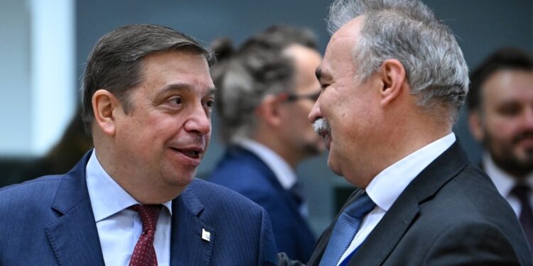 Planas anuncia que los pescadores del Golfo de Vizcaya serán compensados