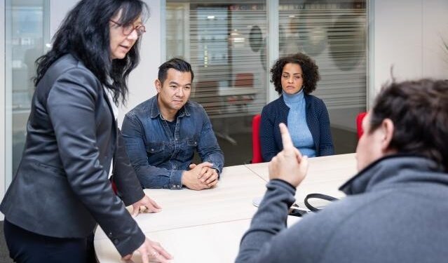 La Comisión propone mejorar los comités de empresa europeos para intensificar el diálogo social transnacional