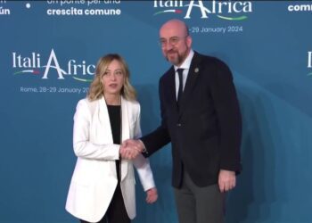 Meloni aununcia un plan de ayuda a África con 5.500 millones