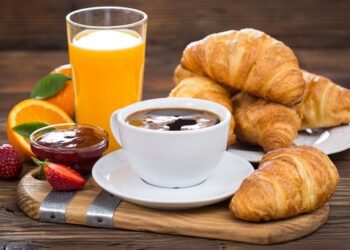Directiva sobre desayuno: acuerdo para mejorar la información al consumidor sobre miel, mermeladas y zumos
