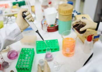 Bruselas recomienda nuevas medidas de prevención del cáncer con vacunas