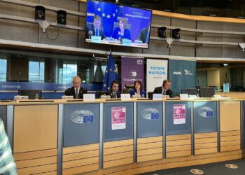 El Lehendakari Urkullu, el President Aragónés y el Presidente corso, Simeoni presentan en el Parlamento Europeo una iniciativa de reglamento de la UE sobre derecho de autodeterminación