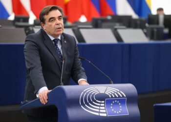 El vicepresidente de la Comisión solicita a la Eurocámara que investigue los vínculos entre los secesionistas catalanes y Rusia