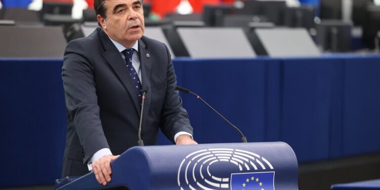 El vicepresidente de la Comisión solicita a la Eurocámara que investigue los vínculos entre los secesionistas catalanes y Rusia
