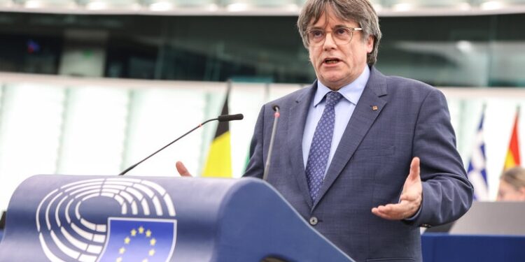 La Eurocámara pide que se investiguen los nexos entre el Kremlin y el independentismo catalán