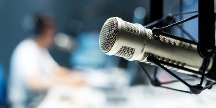 España es el país de la UE con más empresas y más empleados en la radio