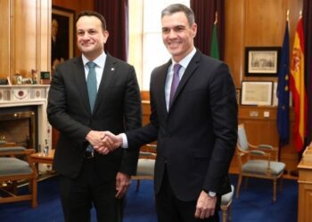 Sánchez y el primer ministro irlandés piden a Bruselas que evalúen si Israel cumple sus compromisos con la UE en DDHH