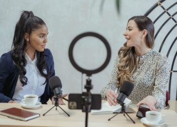 Según una investigación de la Comisión, solo 1 de cada 5 influencers revela cuando está mostrando publicidad