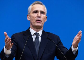 Stoltenberg responde  a Trump: No debemos socavar la credibilidad disuasoria de la OTAN»
