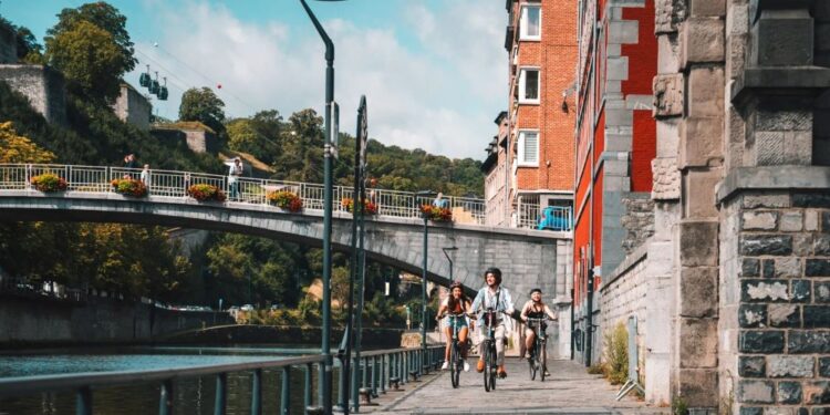 Los ministros europeos se reúnen para apoyar una transición del turismo más sostenible e innovadora