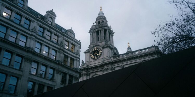 La Comisión ampara la firma del acuerdo de trabajo entre Frontex y el Reino Unido en Londres