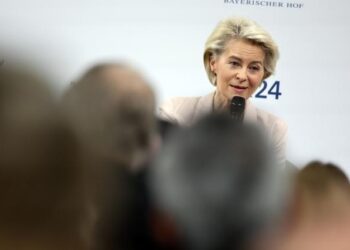 Backstage: Von der Leyen se marca un mate loco
