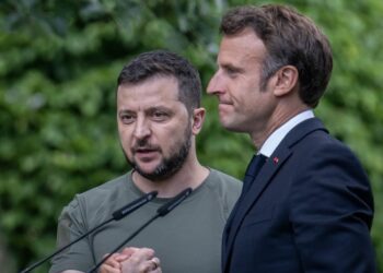 Macron no descarta mandar tropas occidentales a Ucrania