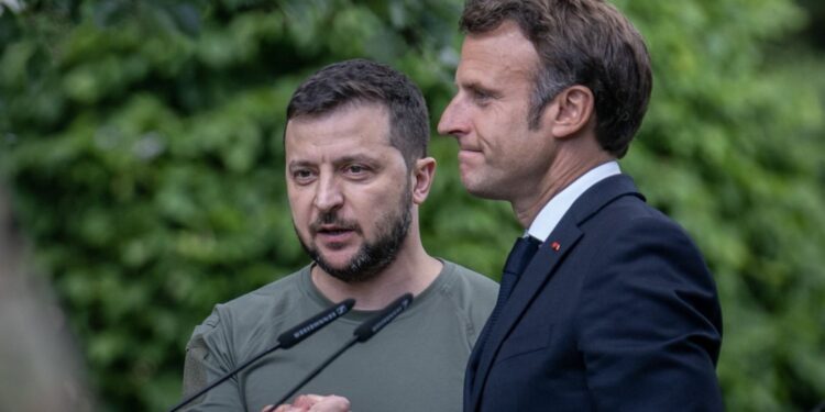 Macron no descarta mandar tropas occidentales a Ucrania