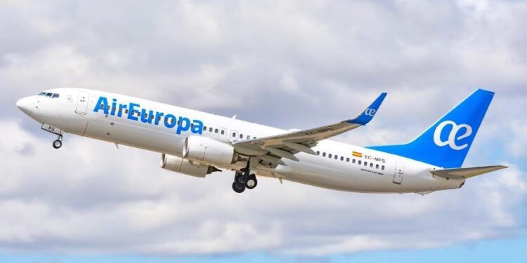Bruselas para el reloj en el análisis de la fusión de Air Europa e Iberia