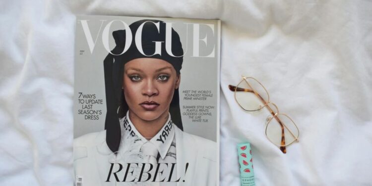 El TJUE anula a Puma el registro de un diseño de zapatillas que Rihanna ya había hecho publico a través de redes sociales