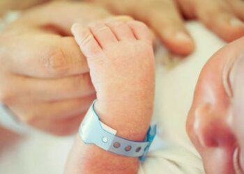 La natalidad de la UE en 2022 sufre un ligero descenso respecto al año anterior