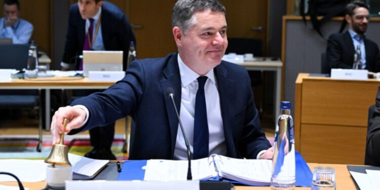 El Eurogrupo pide una postura fiscal general ligeramente contractiva en la zona euro en 2025