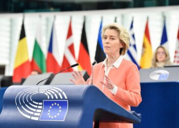 Bruselas urge a los 27 a iniciar negociaciones de adhesión con Bosnia y Herzegovina