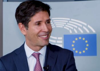 Ignacio González: «Puedes servite de herrmientas de IA que te puedan ayudar, pero nunca podrá sustituir la intervención humana»