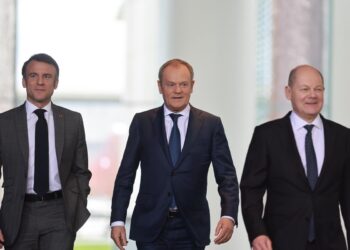 Alemania, Francia y Polonia se comprometen a comprar armas para Ucrania