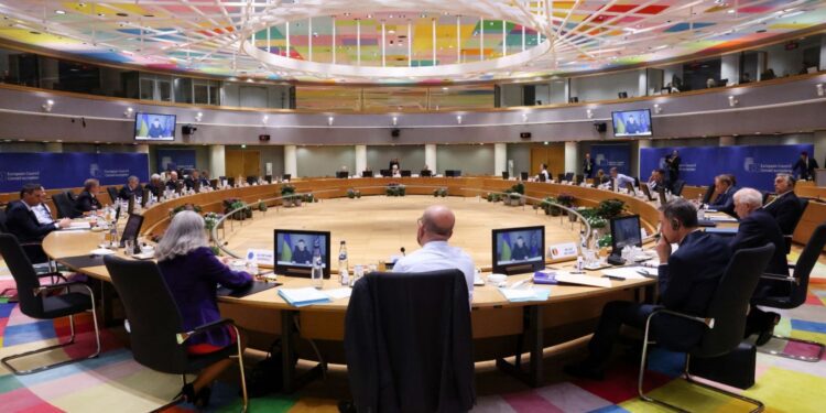 Los 27 piden una «pausa humanitaria inmediata que conduzca a un alto el fuego duradero»