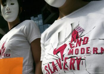 El Parlamento refuerza la normativa contra la trata de seres humanos para proteger a las víctimas