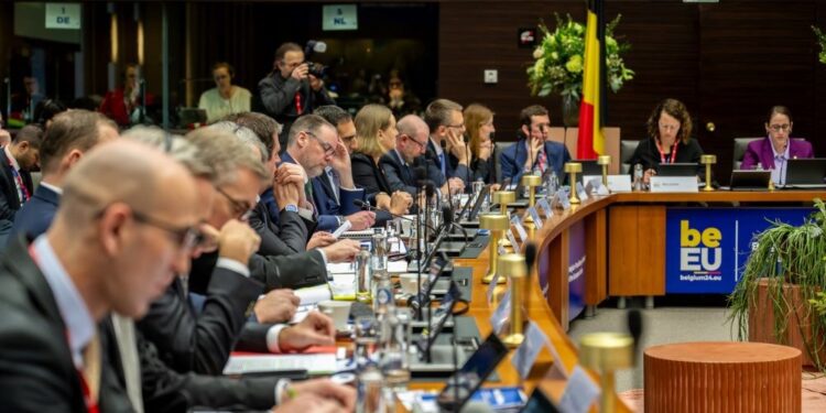 Se celebra una conferencia para tratar la aplicación de las cuestiones del Pacto Europeo sobre Migración y Asilo