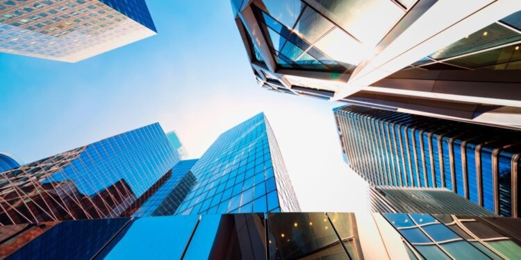 En 2022, 47 millones personas trabajaban en grupos de empresas multinacionales