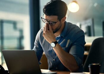 En 2023, el 7,1% de los trabajadores de la UE tenían periodos laborales superiores a las 49 horas