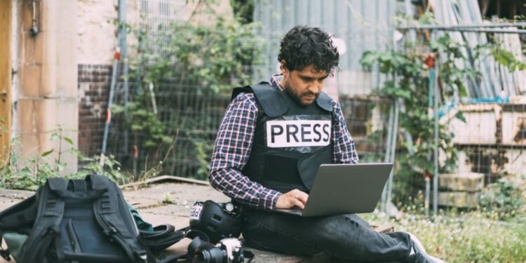 La UE aboga por que los corresponsales de guerra sean protegidos derecho internacional humanitario