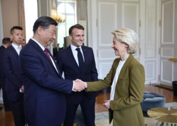 La Unión Europea insta a China a jugar limpio para garantizar una competencia justa