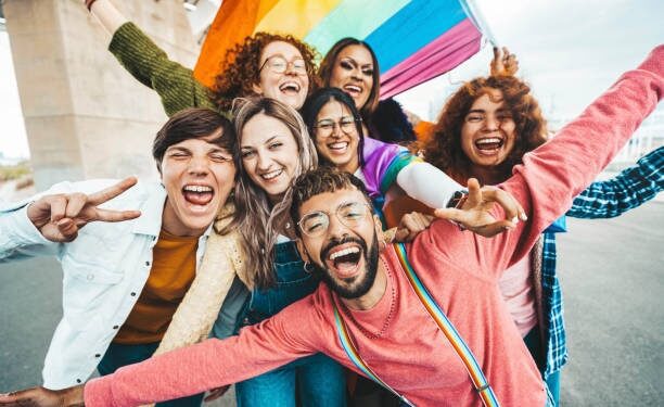 Eurobarómetro: El 64% de los jóvenes tiene intención de votar en las elecciones del 9 de junio