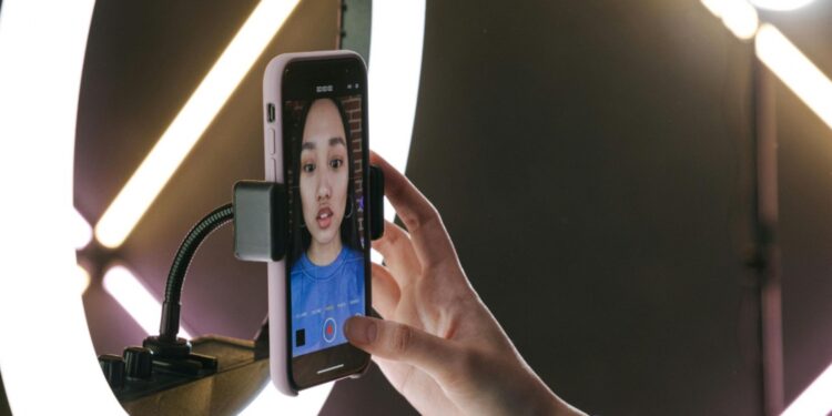 Los ministros de la UE piden medidas para que los ‘influencers’ actúen de manera responsable