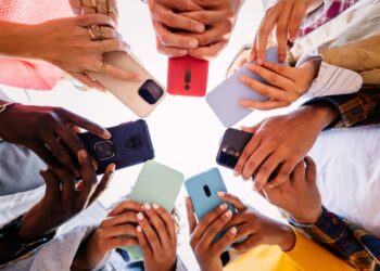 La Comisión anuncia un procedimiento formal contra Meta para evaluar su política de protección de menores