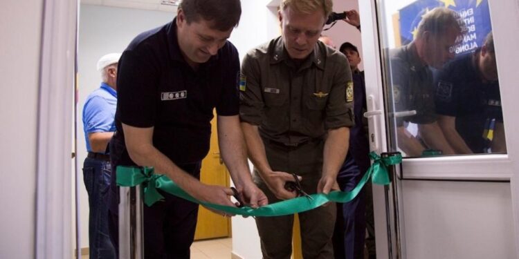 La UE apoya una mejor cooperación solidaria en el cruce fronterizo entre Ucrania y Moldavia