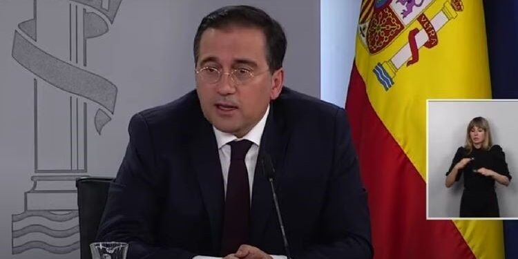 Albares anuncia la retirada definitiva de la embajadora en Buenos Aires