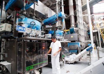 La Comisión aprueba un plan de ayuda estatal francés de 4.000 millones para descarbonización del sector manufacturero