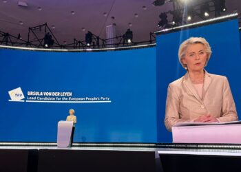 Von der Leyen confía en repetir mandato y tiende la mano a socialdemócratas y liberales