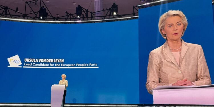 Von der Leyen confía en repetir mandato y tiende la mano a socialdemócratas y liberales