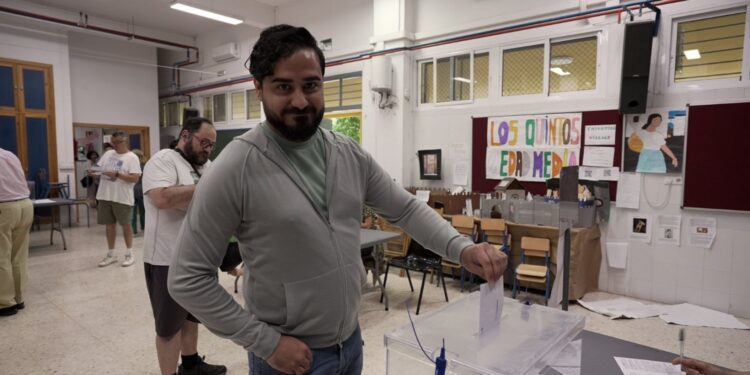 La inmunidad parlamentaria podría librar a Alvise de sus procesos judiciales abiertos