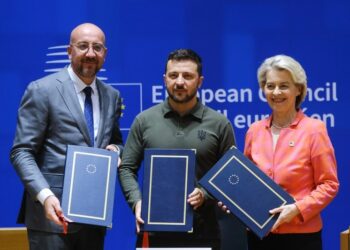 La UE y Ucrania firman un acuerdo de seguridad