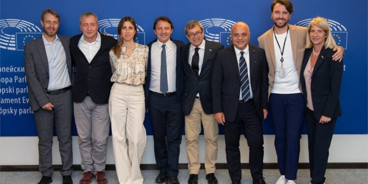 El Movimiento 5 Estrellas de Italia se integra en The Left (La Izquierda)