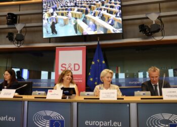 Los socialistas establecen sus prioridades para la legislatura y advierten a Von der Leyen de que su apoyo no es un cheque en blanco